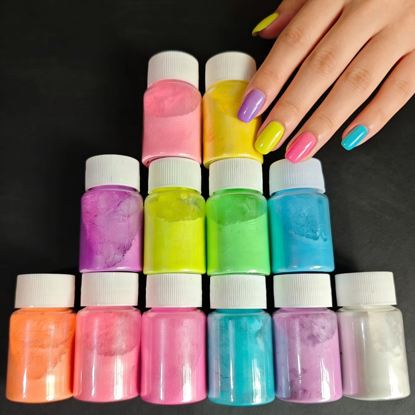 12 kolorów fluorescencyjnego,  – Resin Glitter Pack recenzja i cena